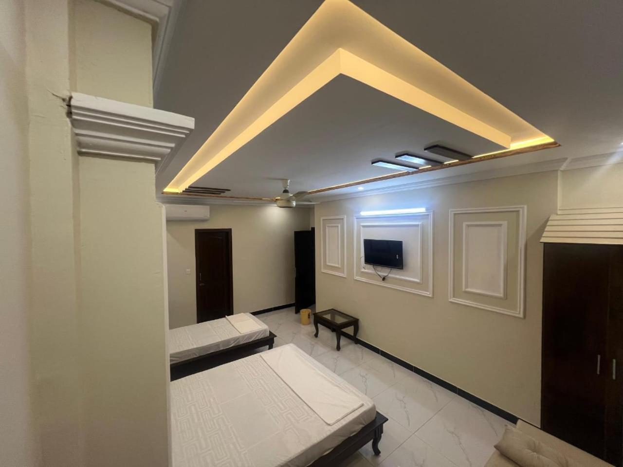 Kestrel Hotel Исламабад Экстерьер фото
